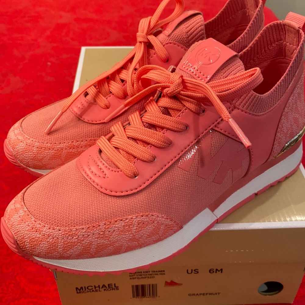 Michael Kors Jenkins knit trainer, size 6, NWT, color grapefruit
